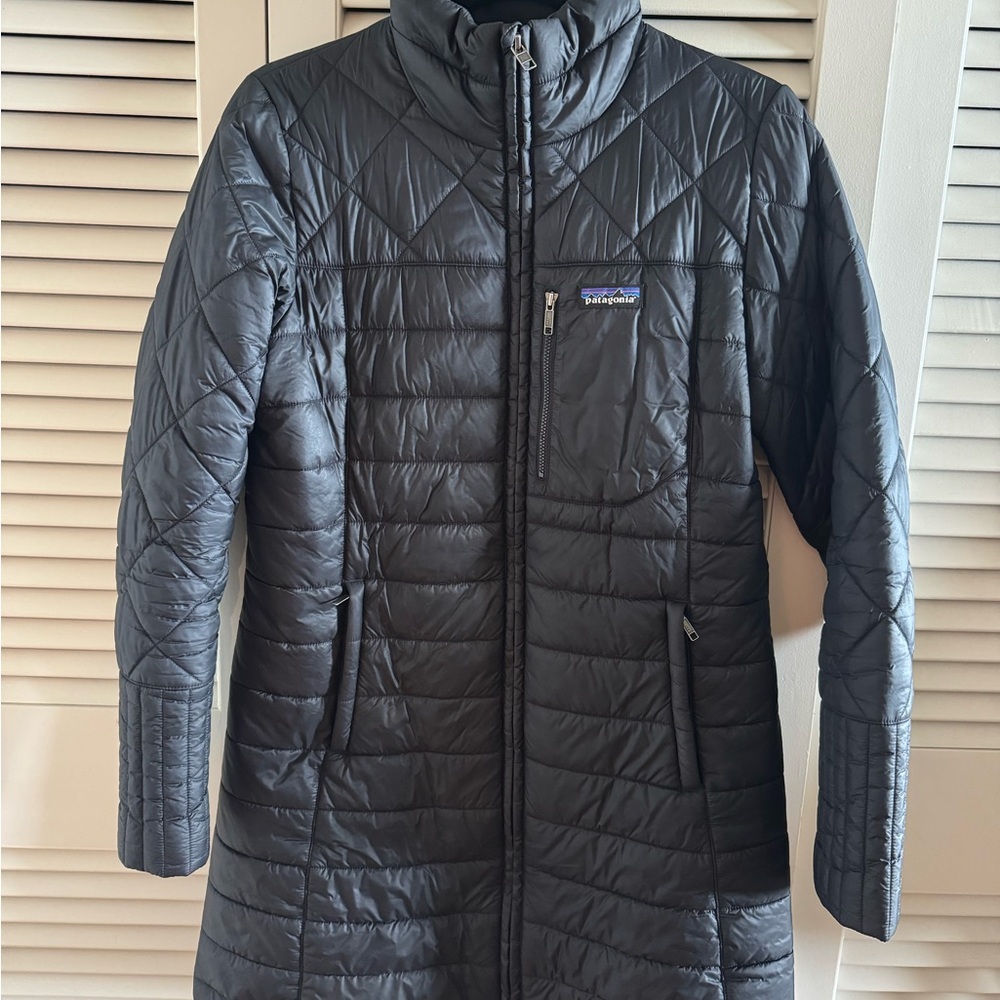 Patagonia Women's Dark Gray Puffer Coat